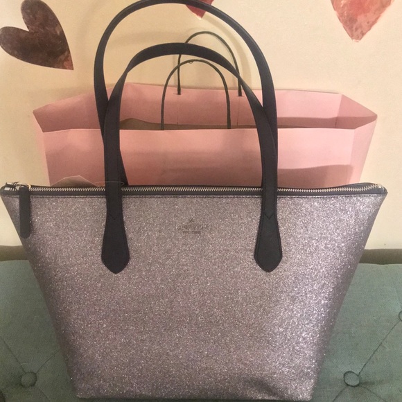 kate spade Handbags - Sale 🛍NWT LARGE KATE SPADE ♠️ JOELEY GLITTER